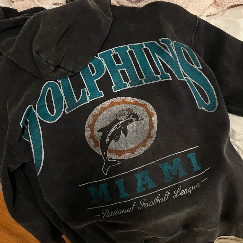 Abercrombie mens Black washed Essential Popover hoodie barley worn